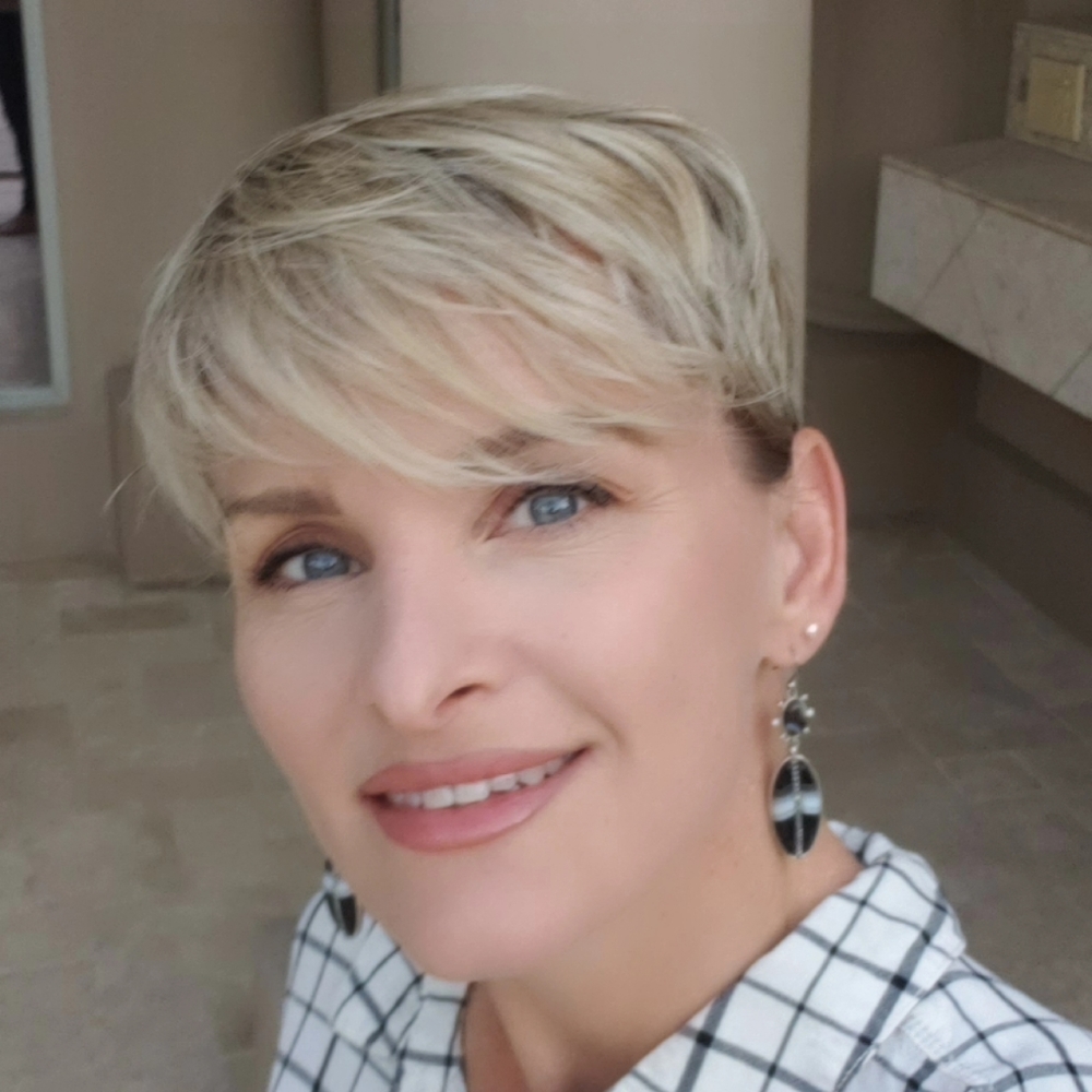 Meet your Posher, Jenn